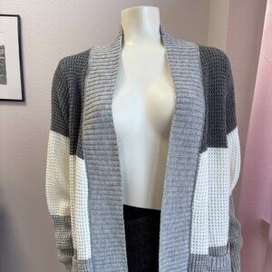 NWT Zesica Waffle Knit Long Cardigan Gray Cream Open Front Sweater Size L